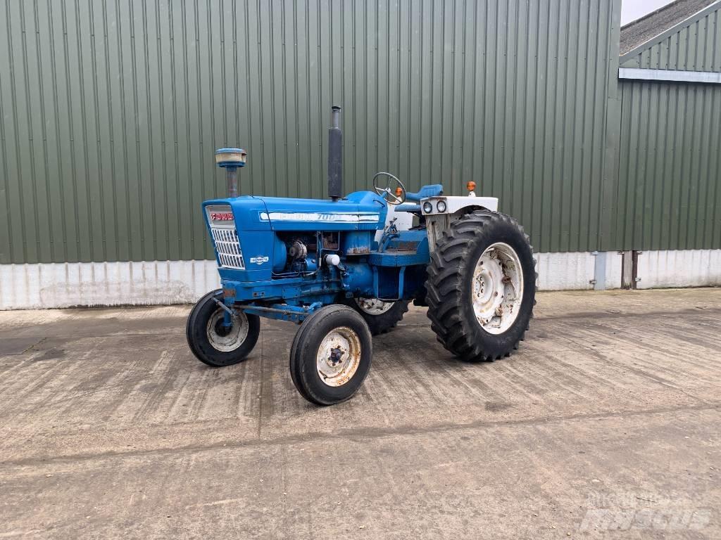 Ford 7000 Ciągniki rolnicze