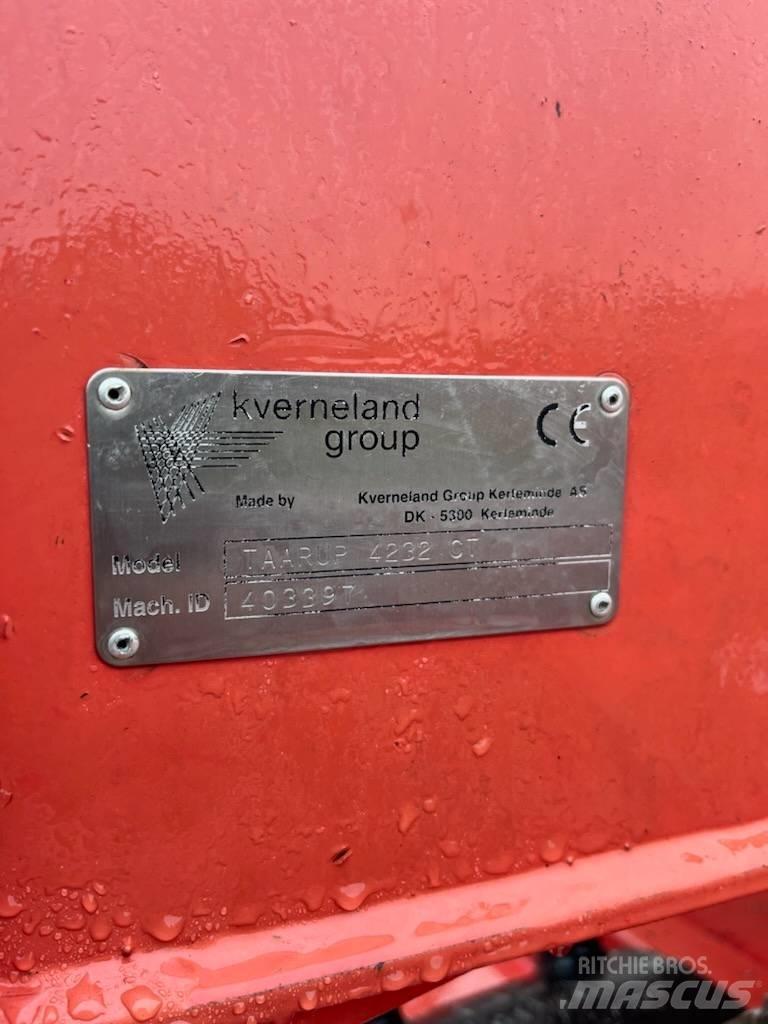 Kverneland 853 Rozdrabniacze, krajarki i odwijarki słomy
