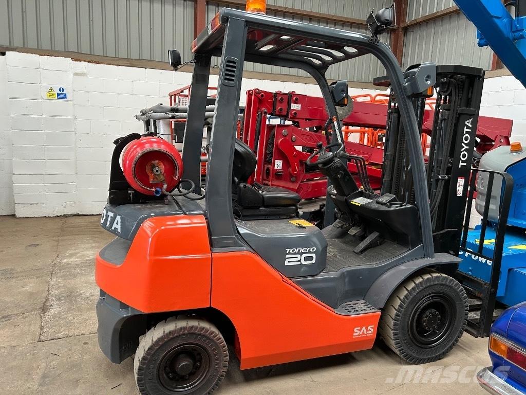 Toyota 02-8 FGF 20 Wózki LPG