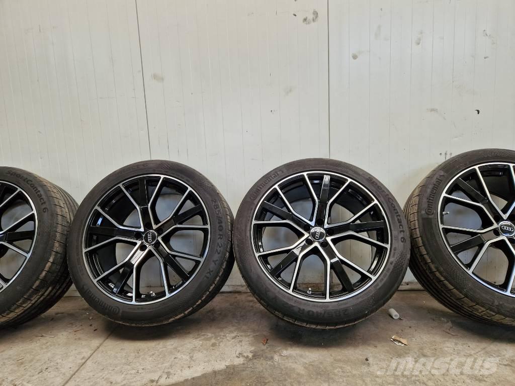 Audi SQ8 Samochody osobowe