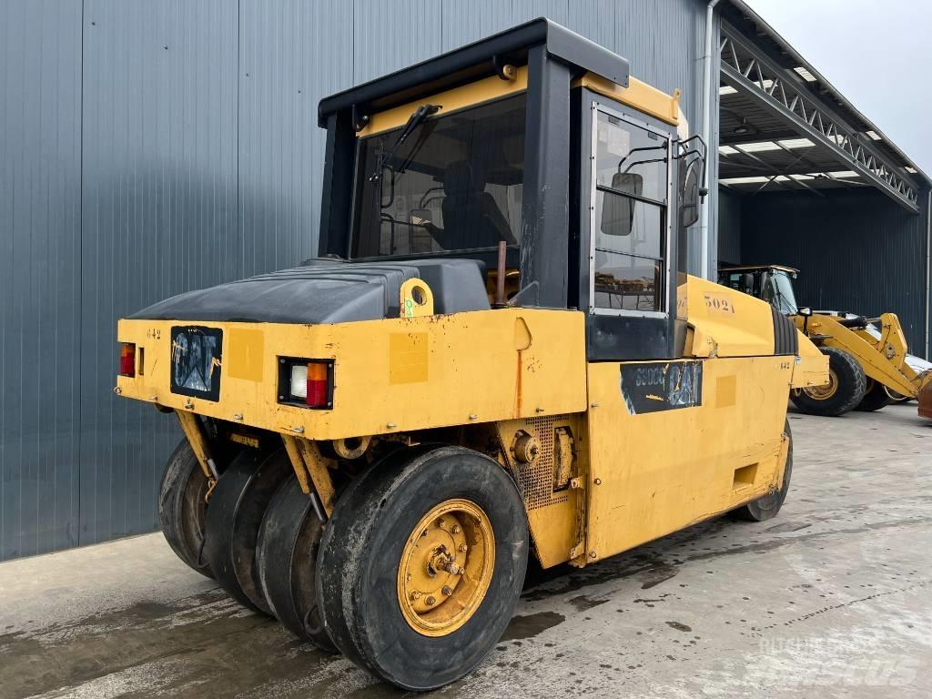 CAT PS300C Walce ogumione