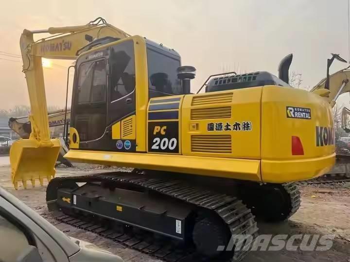Komatsu PC 200 Koparki gąsienicowe