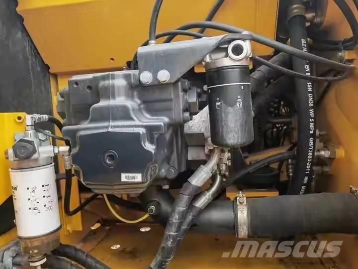 Komatsu PC 200 Koparki gąsienicowe