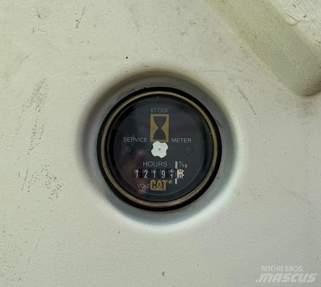 CAT 325 LN Koparki gąsienicowe