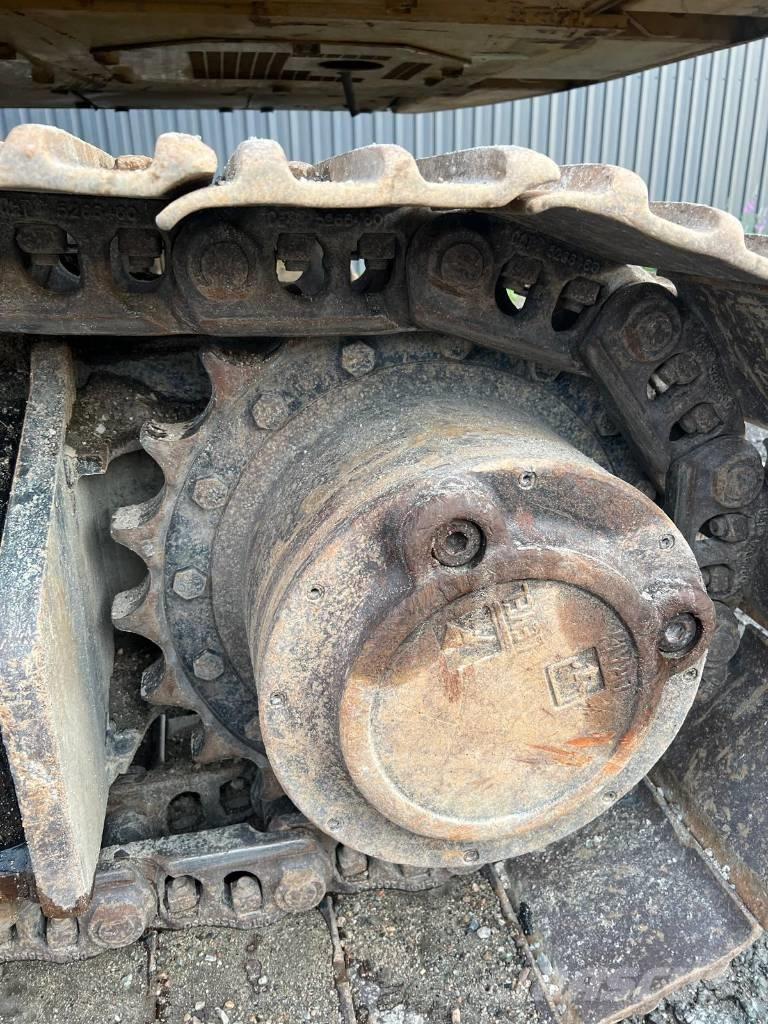 CAT 326 Koparki gąsienicowe