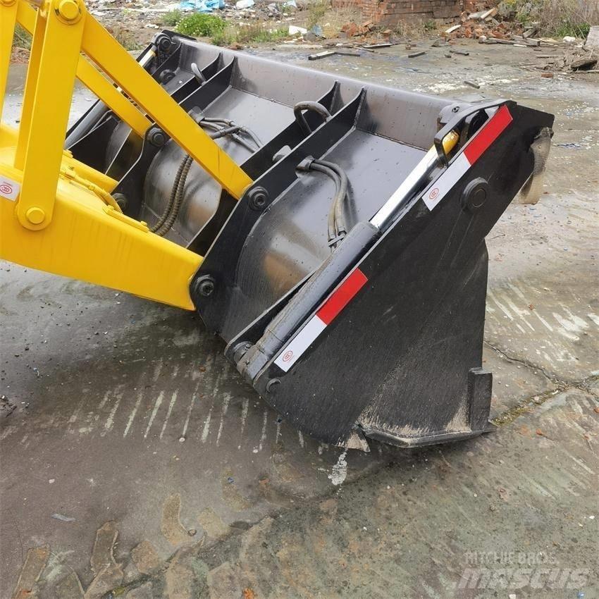 JCB 4CX Koparko-ładowarki