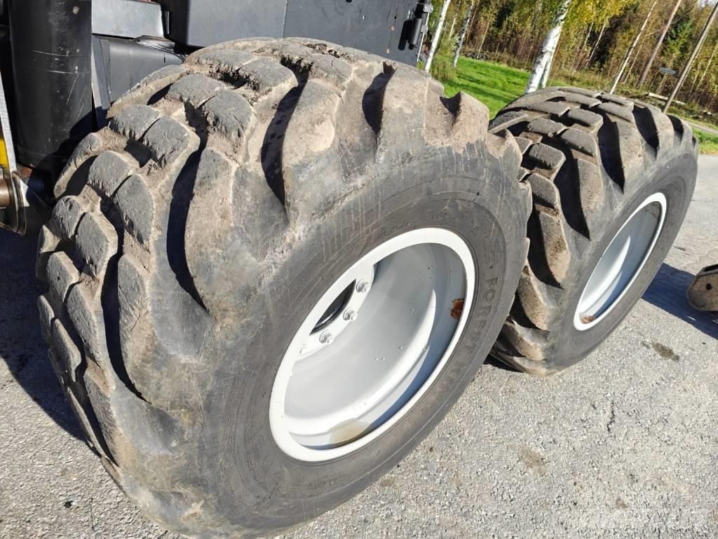 Komatsu 931 Harwestery