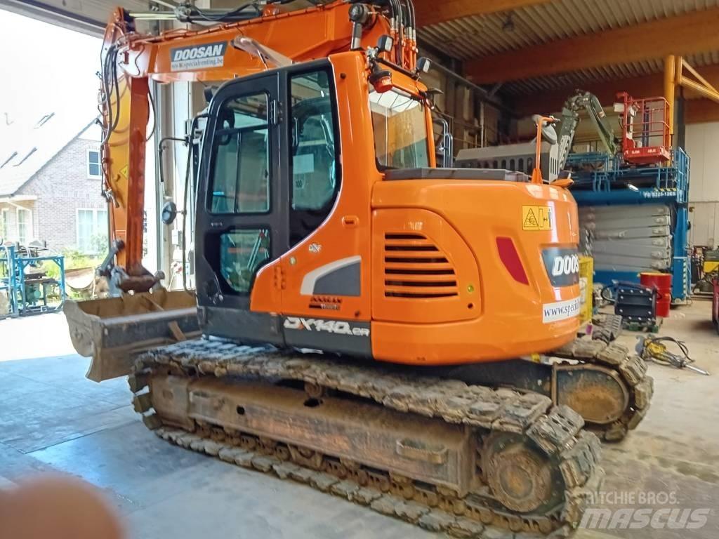 Doosan DX 140 LCR Koparki gąsienicowe