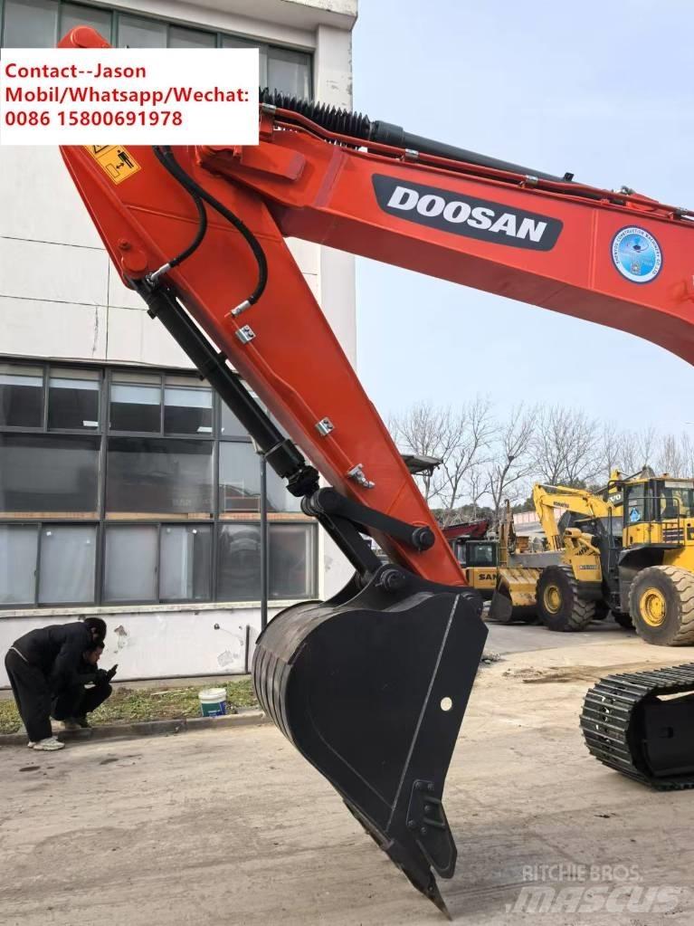 Doosan DX 225 LCA Koparki gąsienicowe