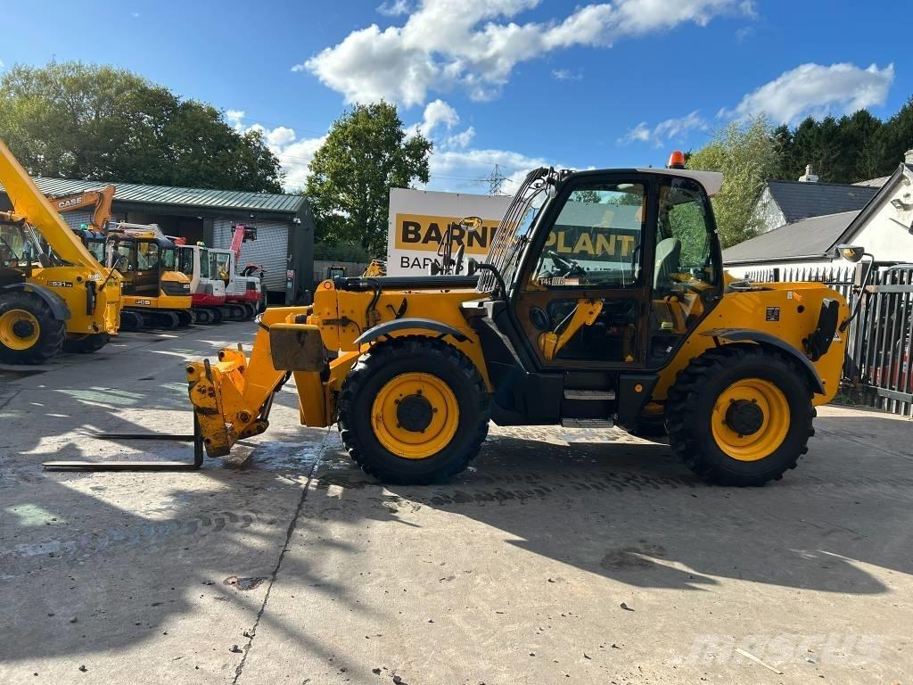 JCB 535-125 Hiviz Ładowarki teleskopowe