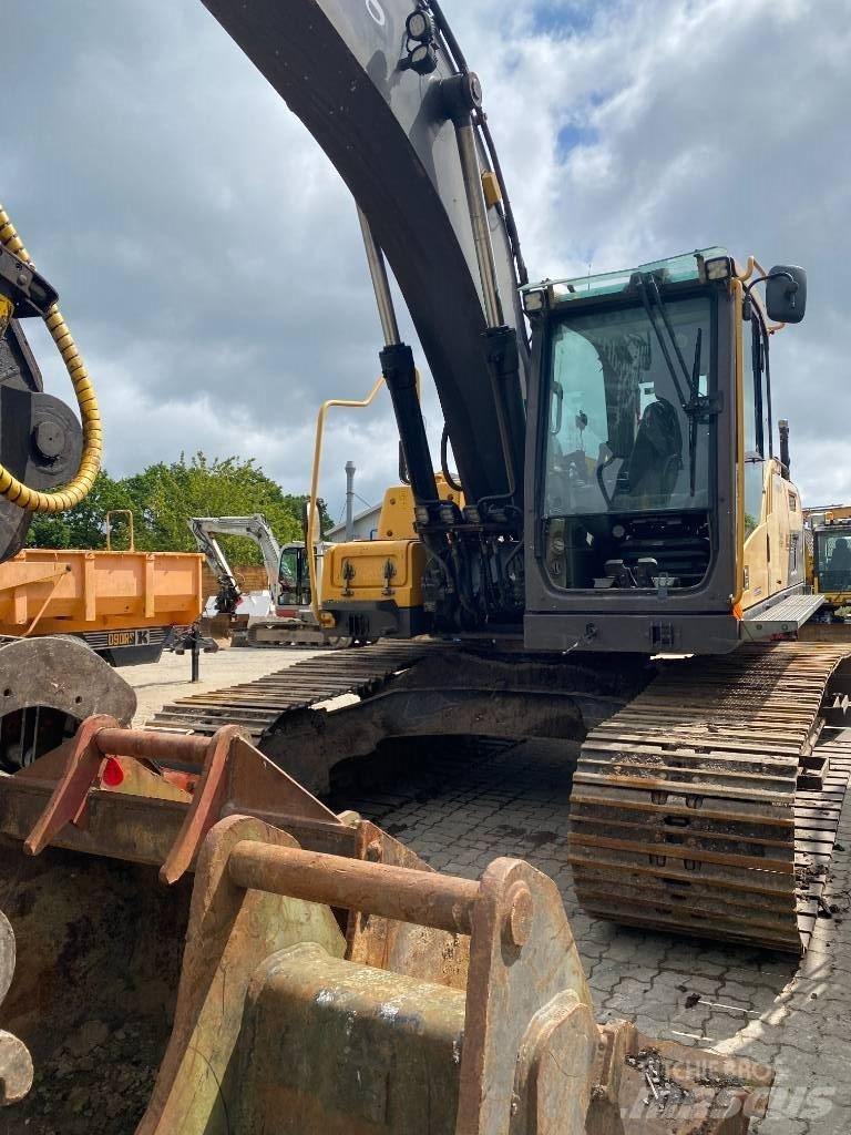 Volvo EC 220 D Koparki gąsienicowe