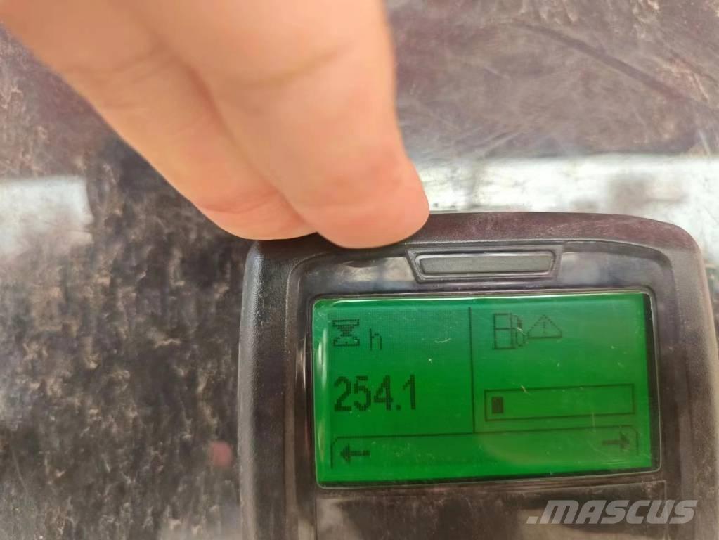 JLG 660 SJ Podnośniki teleskopowe