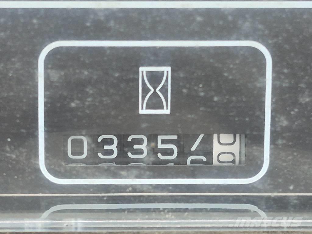 Nissan F04 B 40 H Wózki widłowe inne