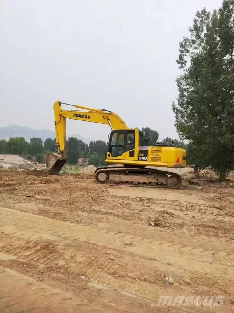 Komatsu PC 240 Koparki gąsienicowe