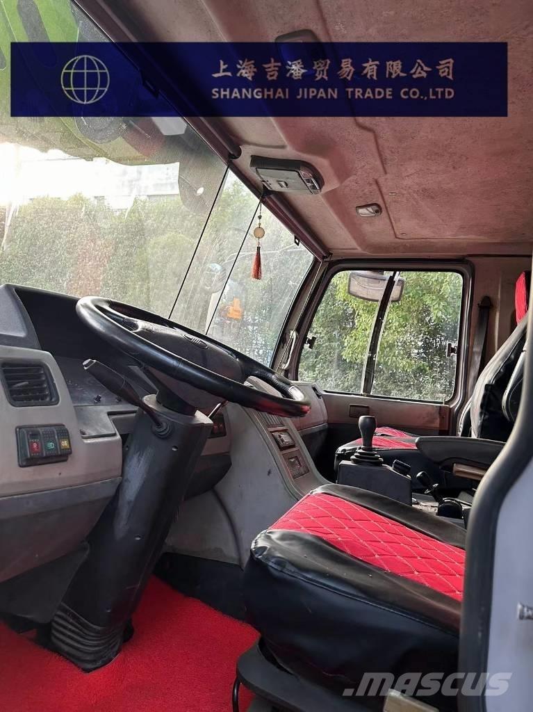 Zoomlion ZAT 2200 V Żurawie szosowo-terenowe
