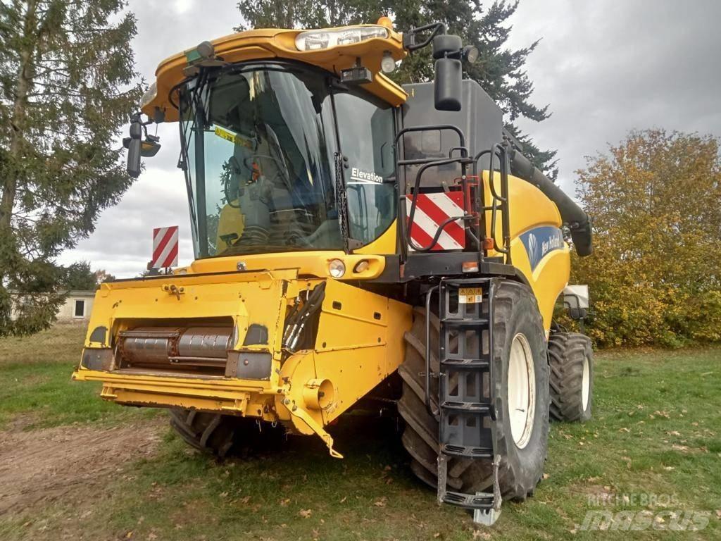 New Holland CR 9080 Kombajny zbożowe