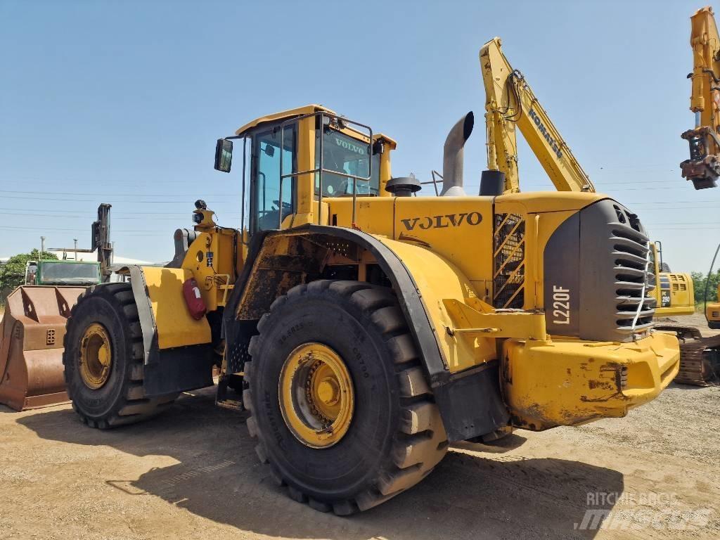 Volvo L 220 F Ładowarki kołowe