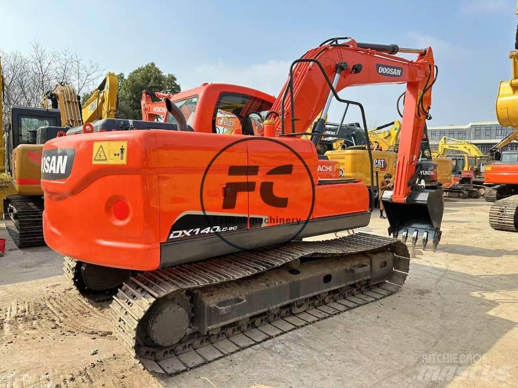 Doosan DX 140 Koparki gąsienicowe