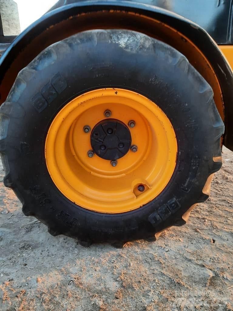 JCB 403 Miniładowarki