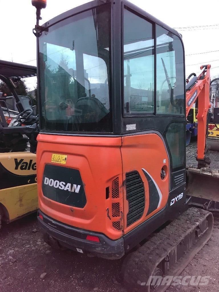 Doosan DX 19 Minikoparki