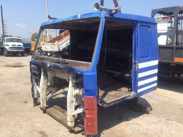 Scania 142 M Kabiny i wnętrze