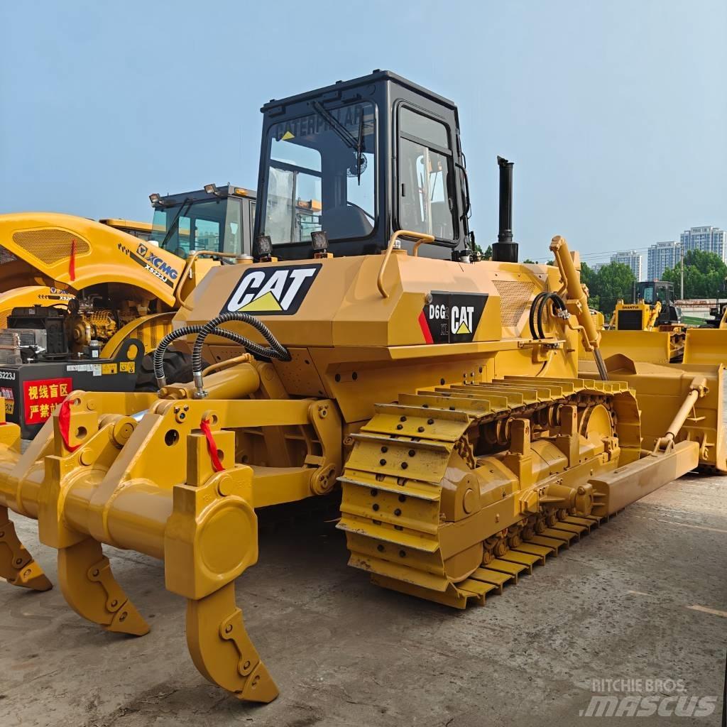 CAT D 7 G Równiarki