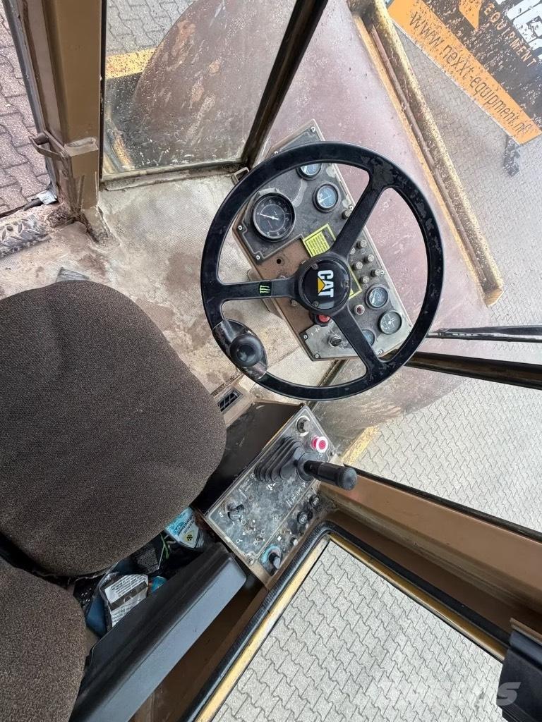 CAT CS 563 AW Walce jednobębnowe