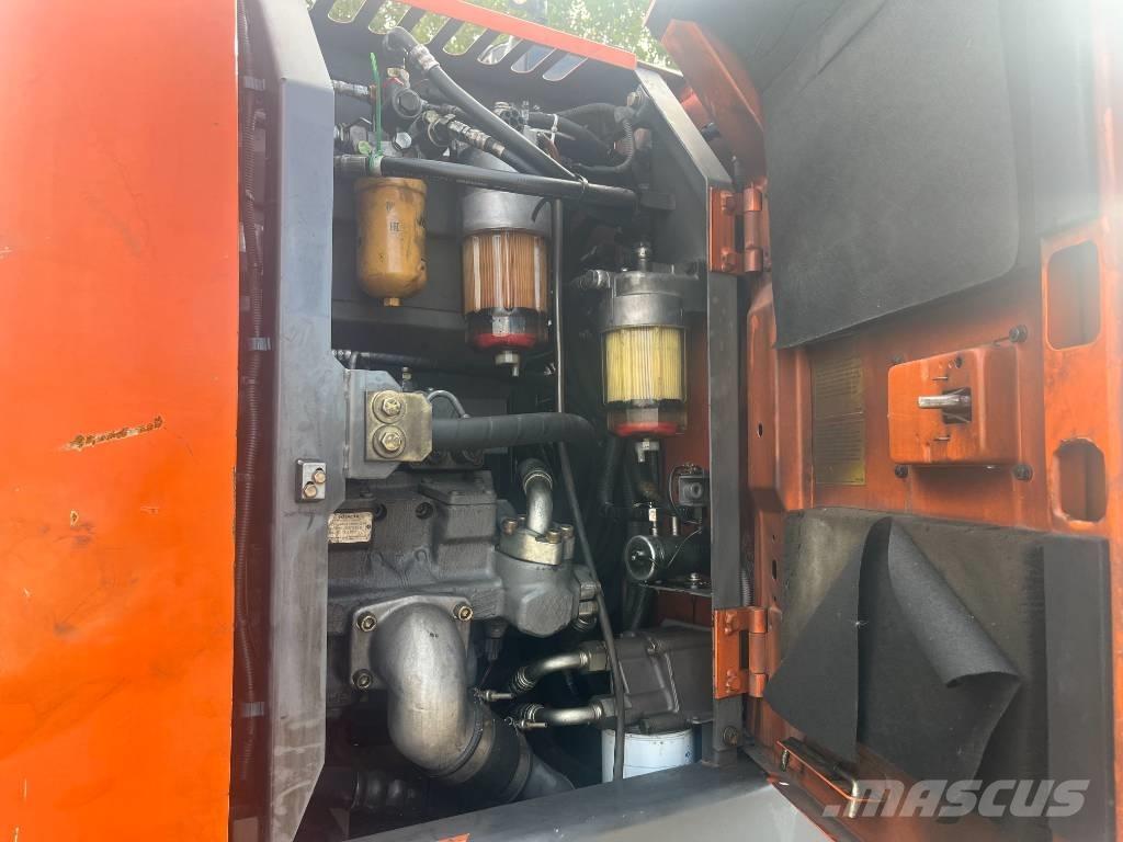 Hitachi ZX 145 W-3 Koparki kołowe