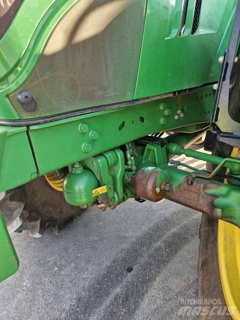 John Deere 6215 R Ciągniki rolnicze