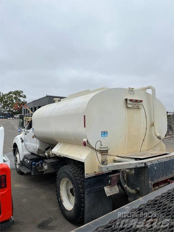Ford F750 Cysterna