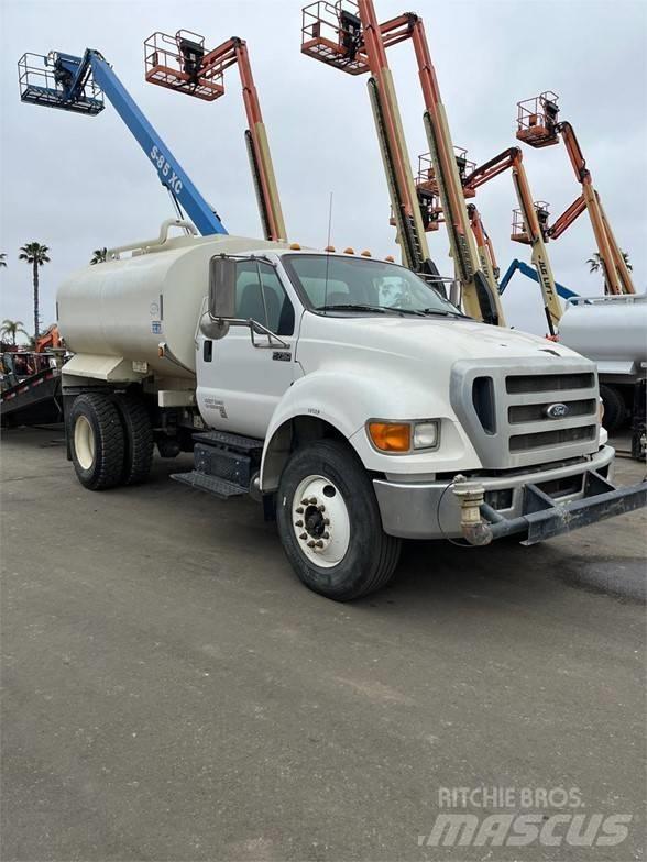 Ford F750 Cysterna