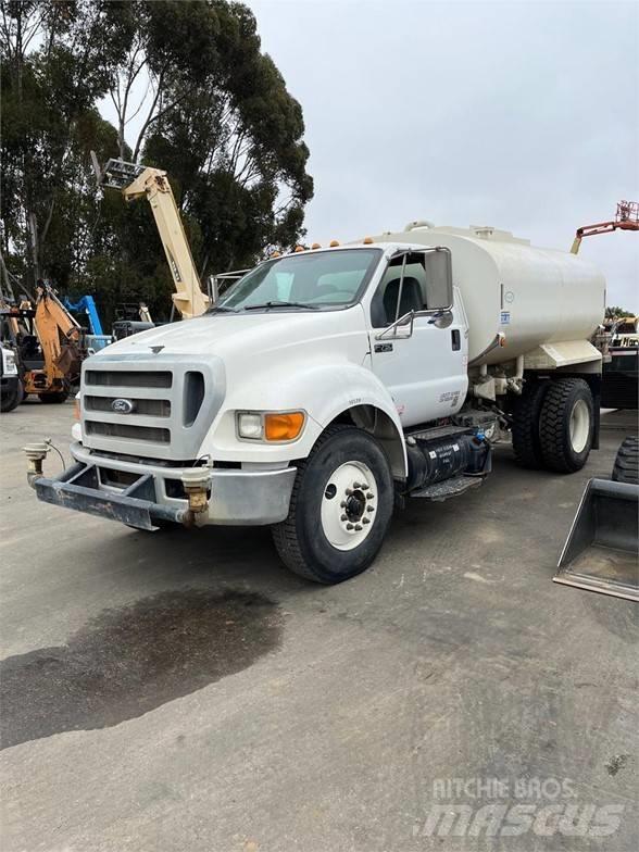 Ford F750 Cysterna
