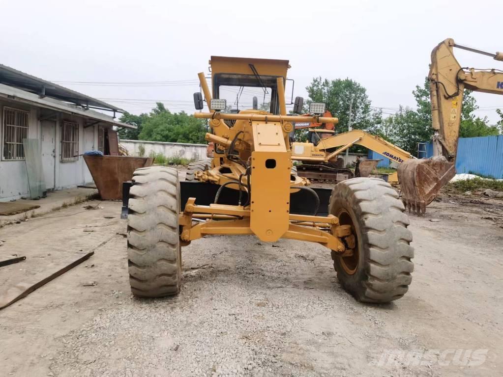 XCMG GR 180 Równiarki