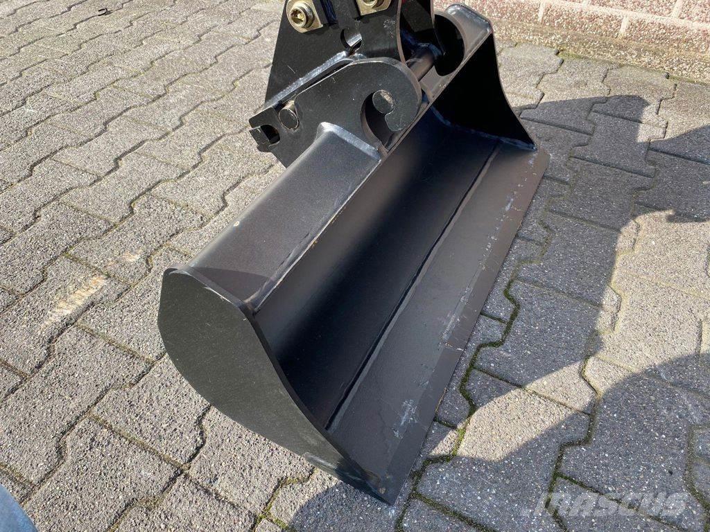 Yanmar SV08 Minikoparki