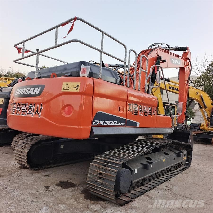 Doosan DX 300 LC Koparki z długim ramieniem