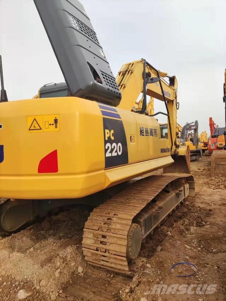 Komatsu PC220 Koparki gąsienicowe