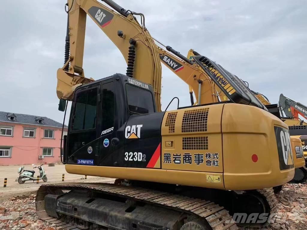 CAT 323D Koparki gąsienicowe