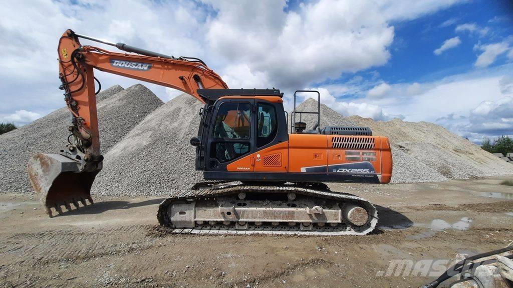Doosan DX 255 LC-5 Koparki gąsienicowe