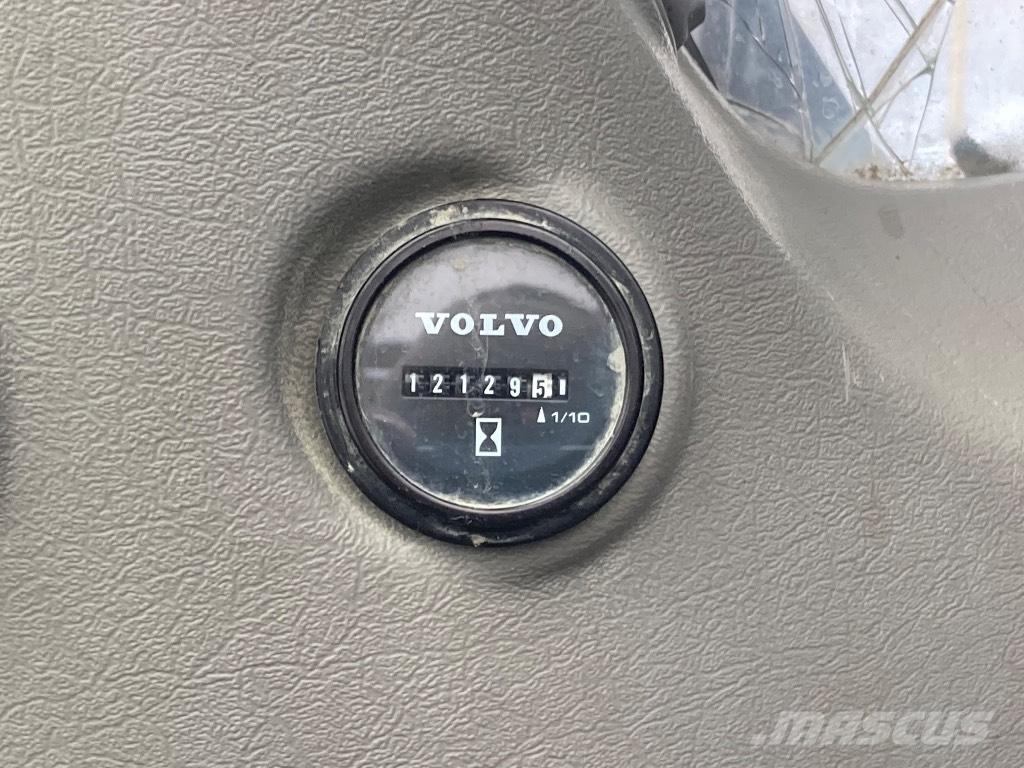 Volvo EC 300 D Koparki gąsienicowe