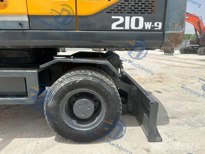 Hyundai R210W-9 Koparki kołowe