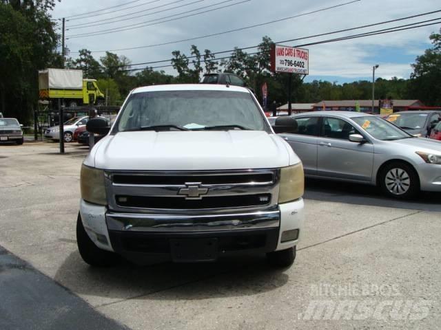 Chevrolet 1500 W/T Ciężarówki typu Platforma / Skrzynia