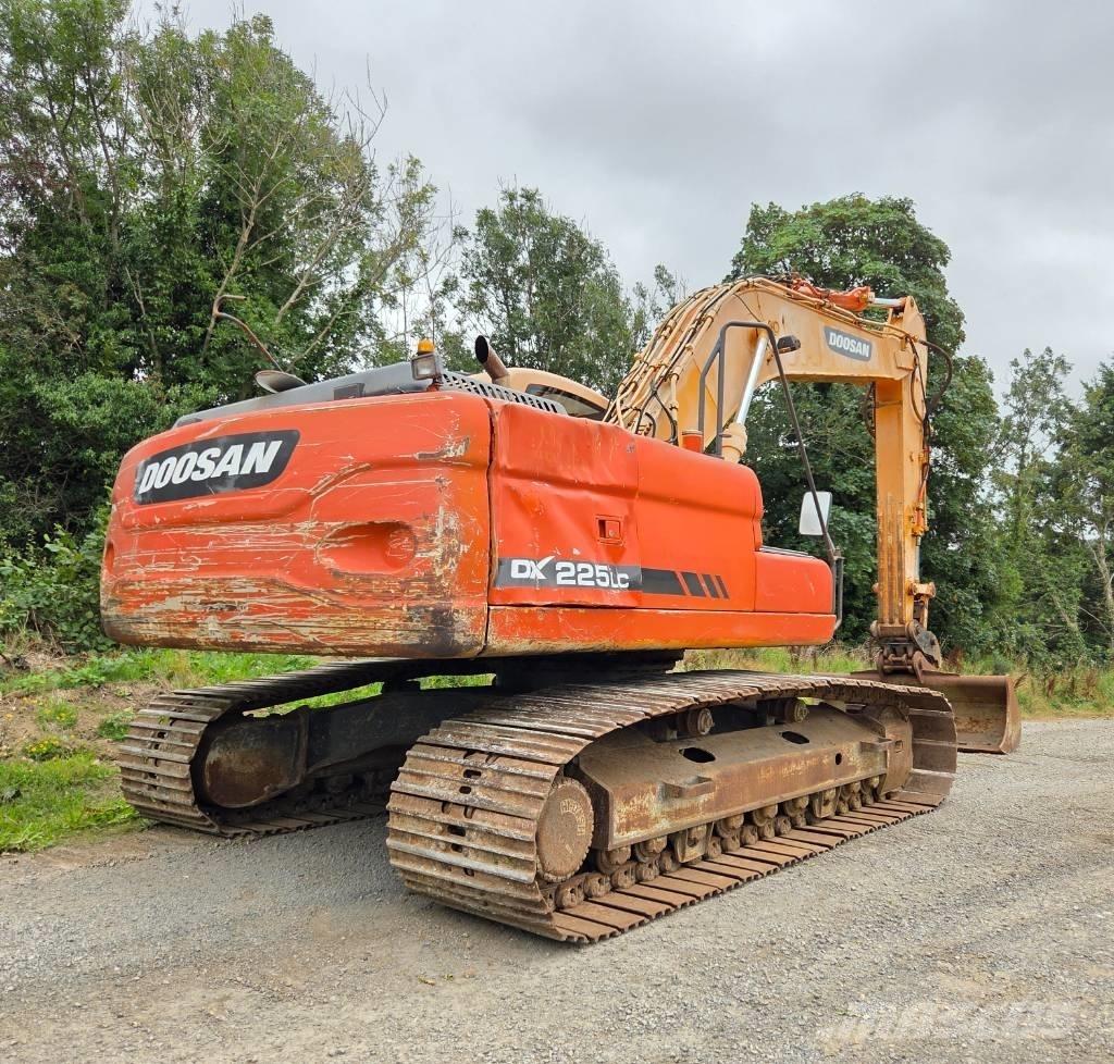 Doosan DX 225 LC Koparki gąsienicowe