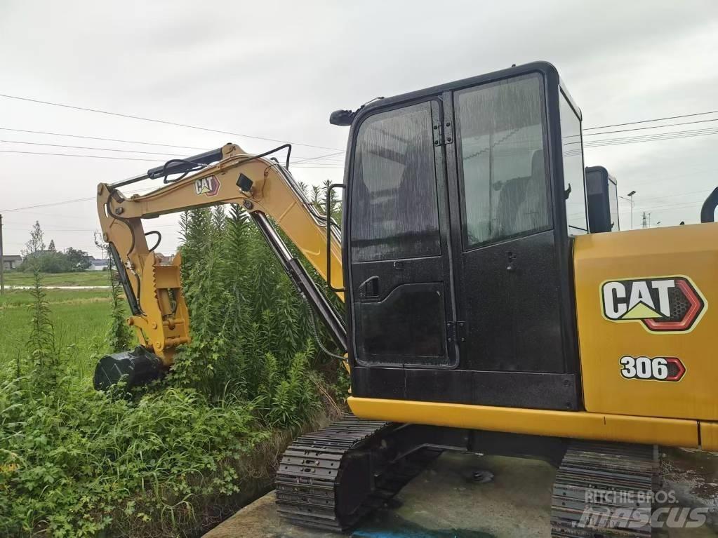 CAT 306 Minikoparki