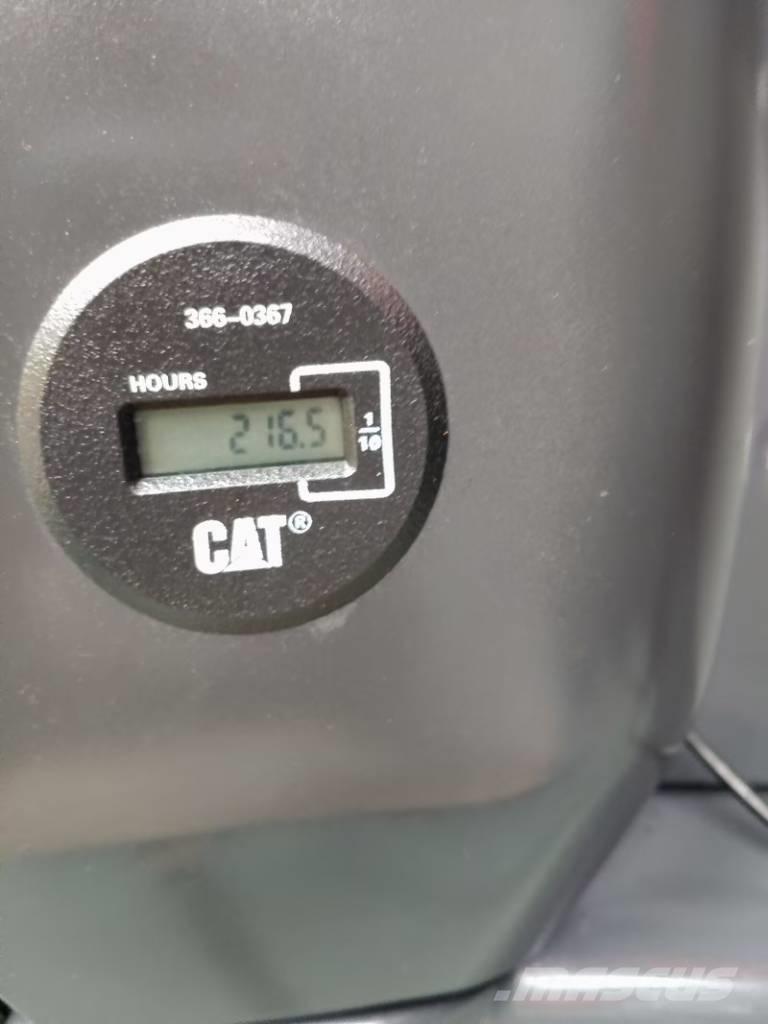 CAT 320 D Koparki gąsienicowe