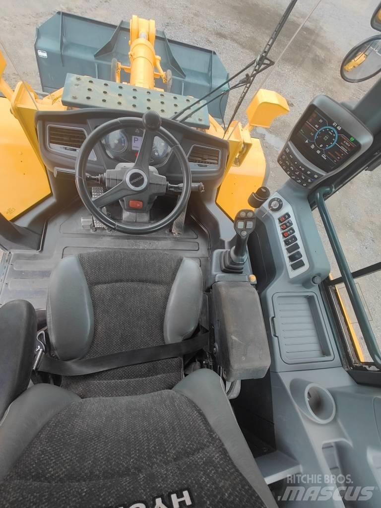 Hyundai HL 960 Ładowarki kołowe