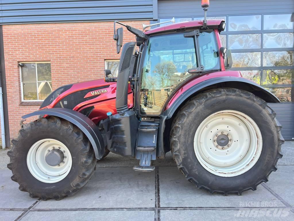 Valtra T 174 Versu Ciągniki rolnicze