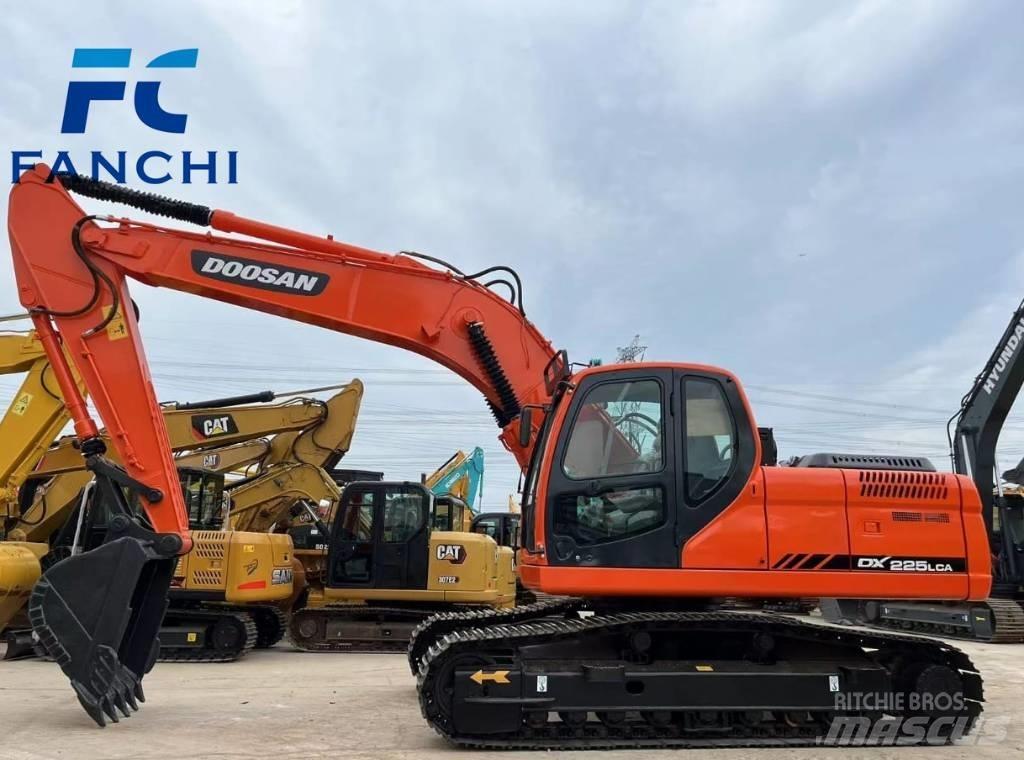 Doosan DX 225 LCA Koparki gąsienicowe