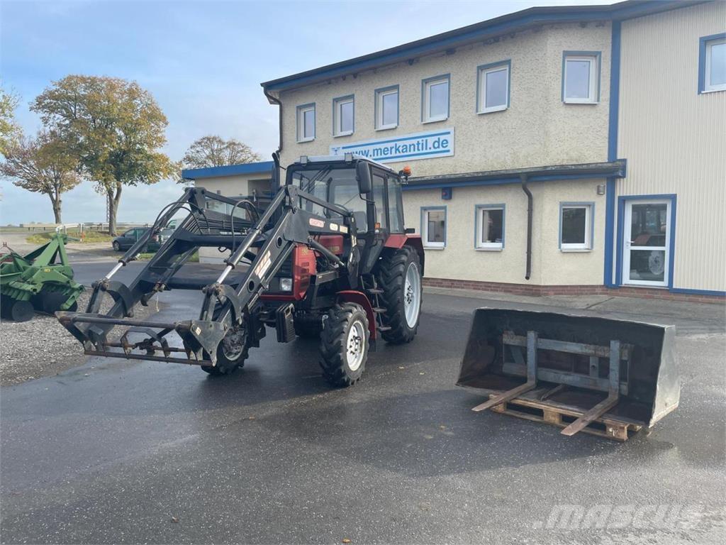 Belarus MTS 820 + FL Ciągniki rolnicze