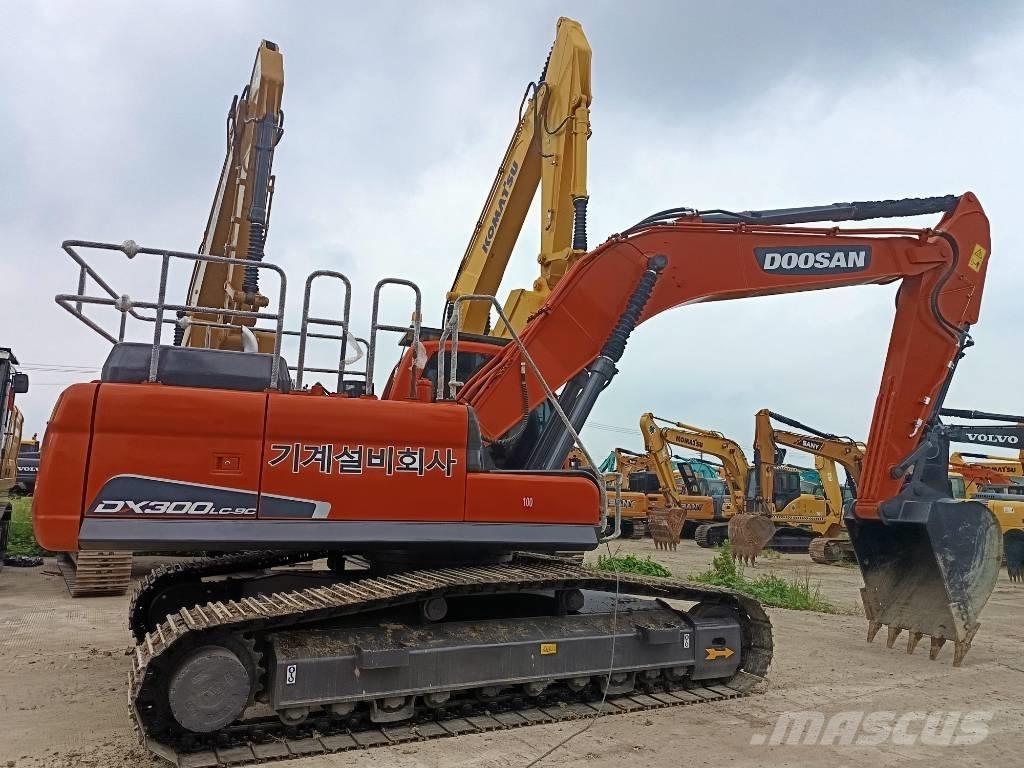 Doosan DX 300 LC Koparki gąsienicowe