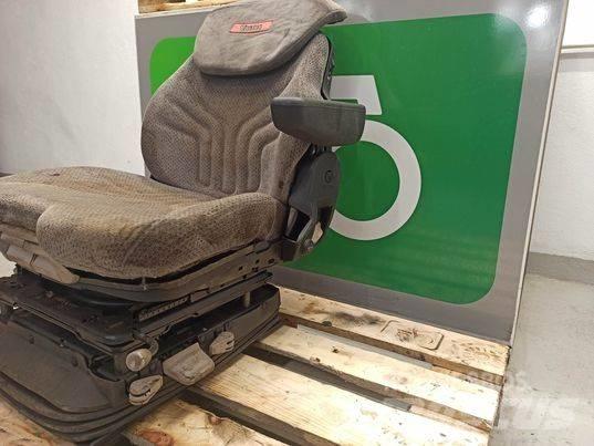 Valtra N 163 chair Kabina i wnętrze